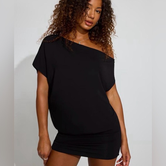 Garage Dresses & Skirts - Garage Off Shoulder Draped Mini Dress XS NWT